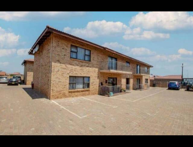 BUSINESS FOR SALE IN LENASIA SOUTH